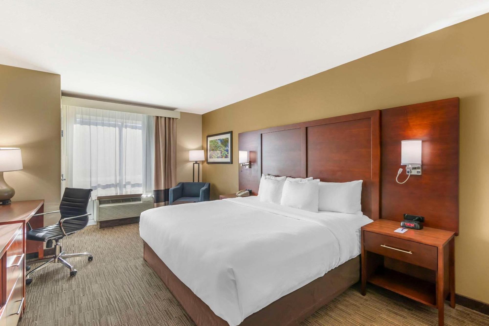 Comfort Inn & Suites 티프톤 외부 사진