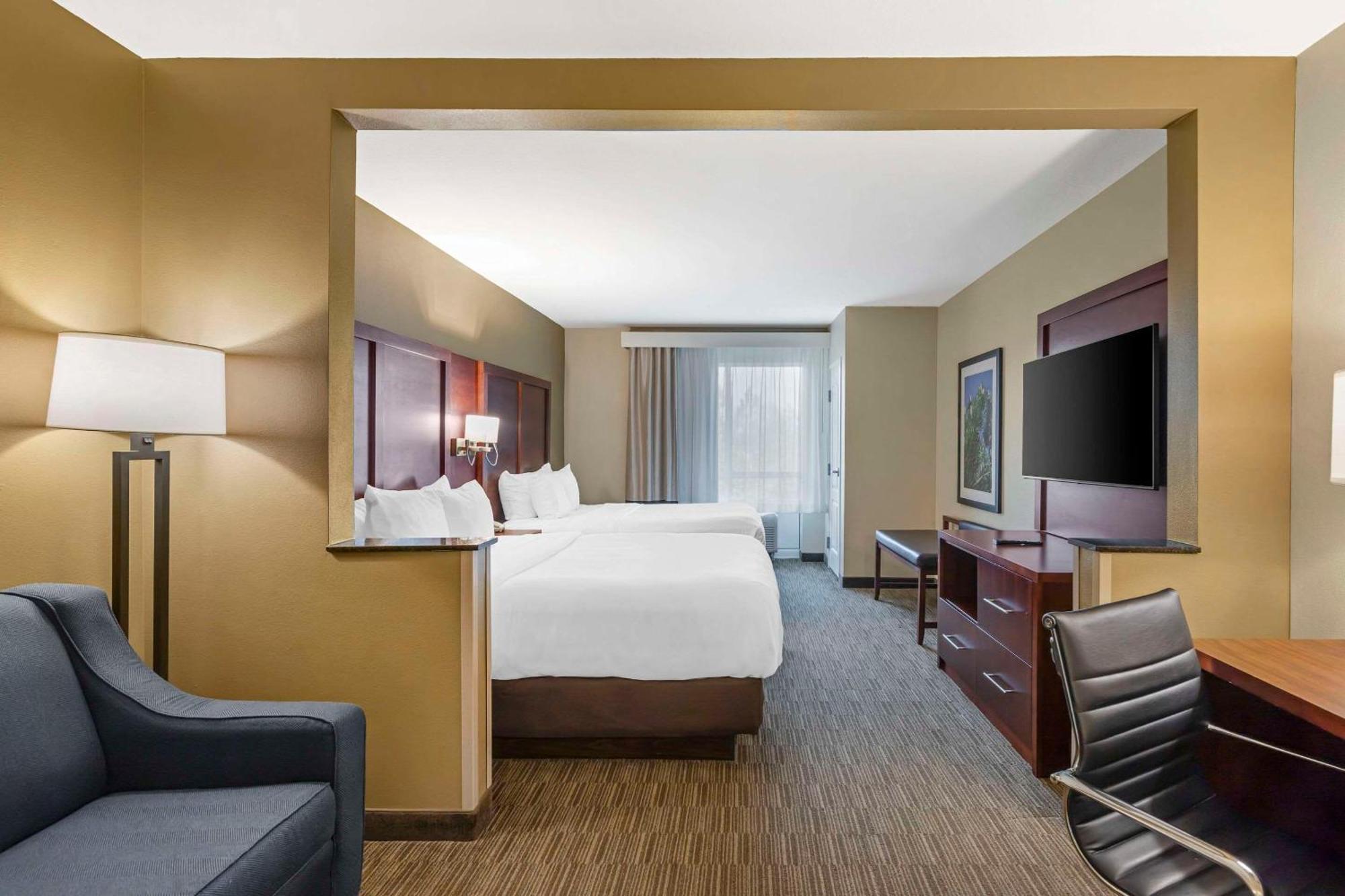 Comfort Inn & Suites 티프톤 외부 사진