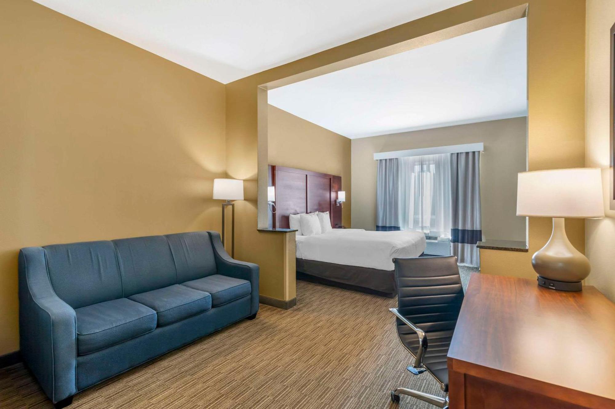 Comfort Inn & Suites 티프톤 외부 사진