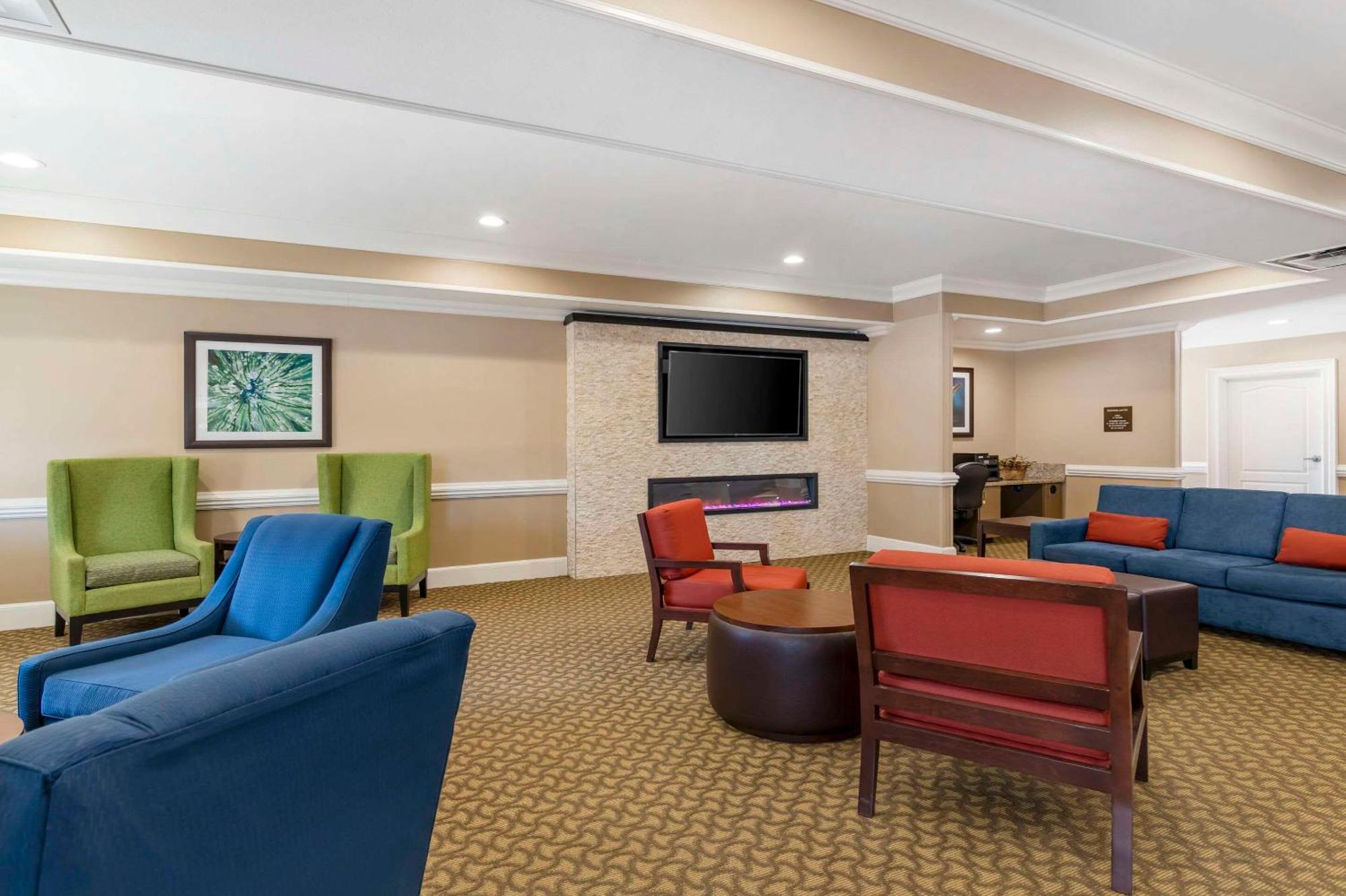 Comfort Inn & Suites 티프톤 외부 사진