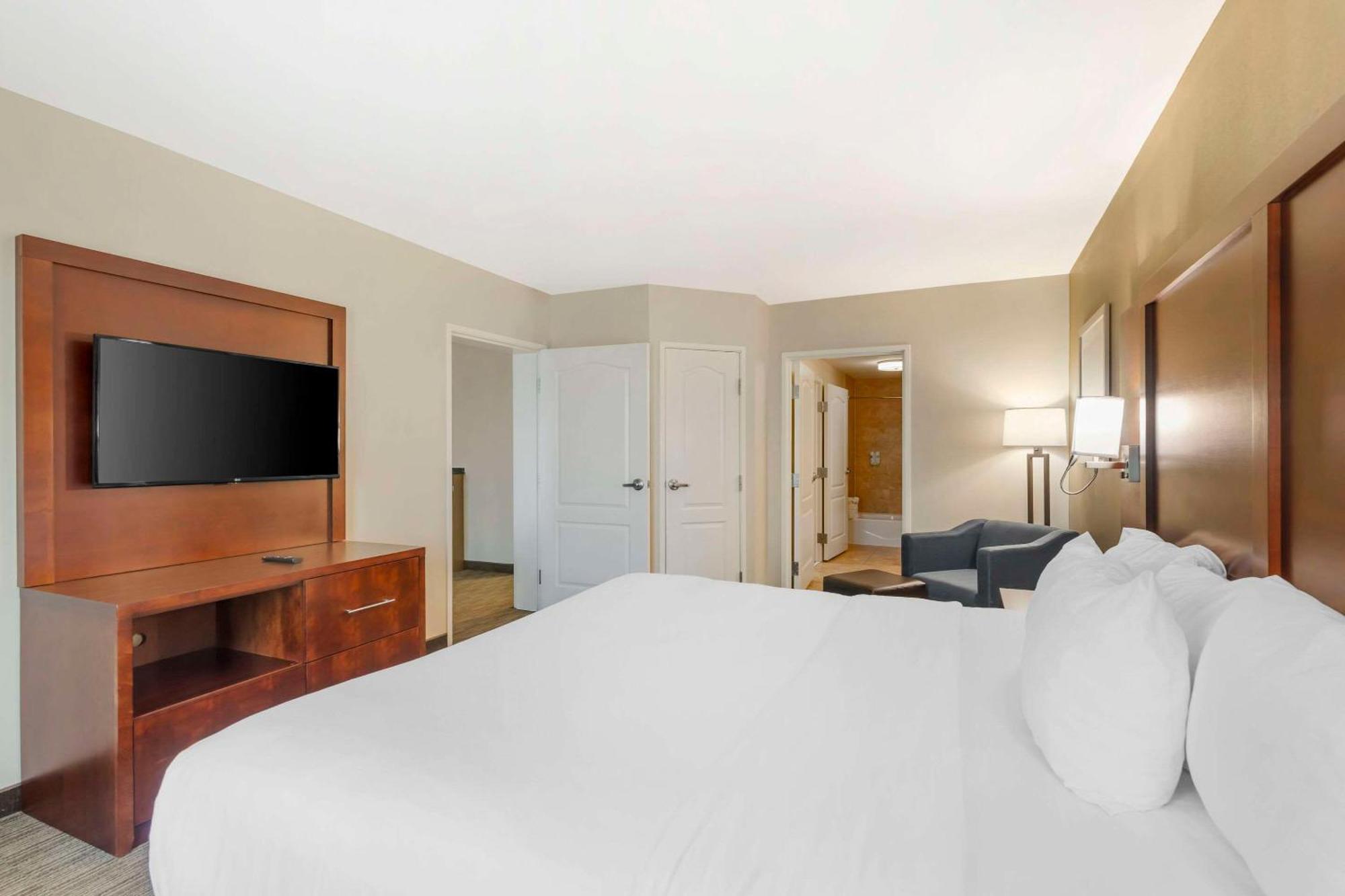 Comfort Inn & Suites 티프톤 외부 사진